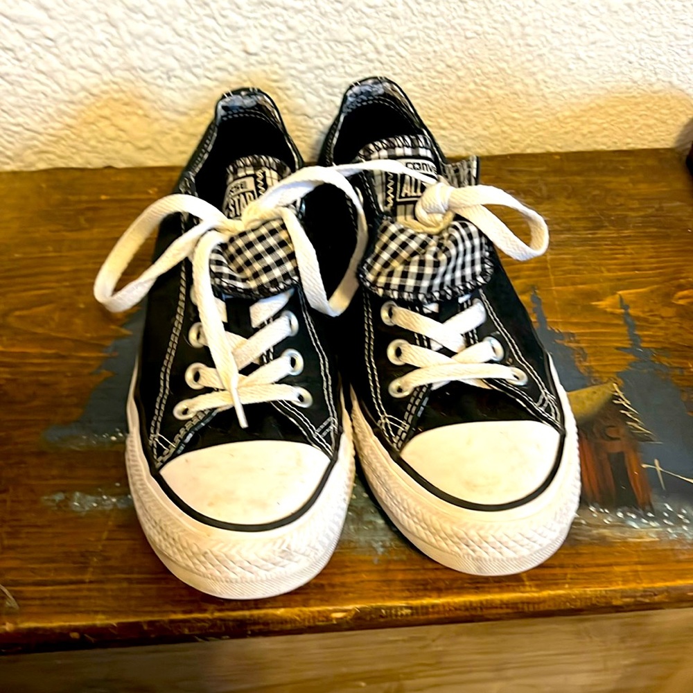 Very nice double tongue checked pattern converse